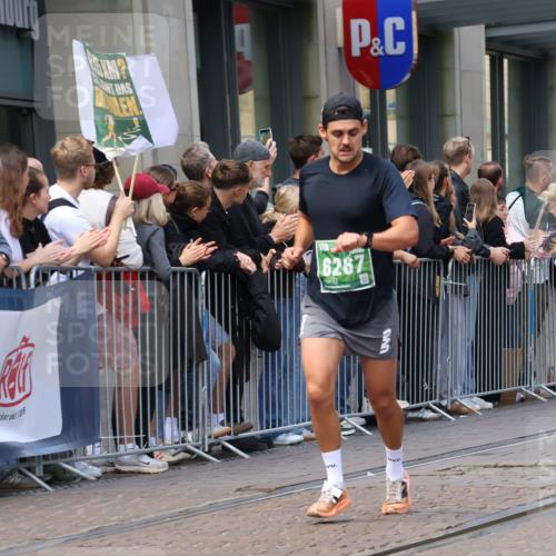13.09.2026 - 21. swb-Marathon Bremen Strokosch-Dieckow http://msf.ph/oto/10430325 13.09.2026 13:10:17 Ziel 604, 640, 1181, 1277, 1498, 1554, 2347, 2605, 4727, 5066, 5152, 5532, 5620, 5648, 6267, 7881, 8033, 13248, 538, 623, 957, 2020, 3959, 4781, 5532, 5627, 8064, 8709, 9817 meine-sportfotos.de