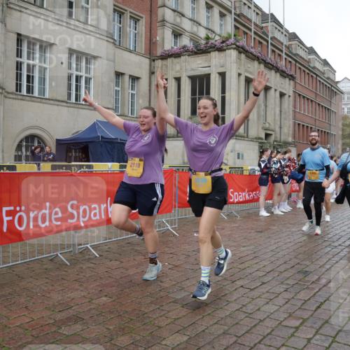 13.09.2026 - Kiel Lauf Yannick Fuchs http://msf.ph/oto/10430342 13.09.2026 11:12:51 Ziel 1168, 2827, 3622, 4461, 4899, 5027, 7065, 9799, 12193, 625, 1000, 1580, 1602, 1782, 2118, 2968, 3598, 5027, 5249, 6051, 9300, 9571, 11599, 12396, 2696, 3882, 5061, 5472, 11369, 1000, 1580, 1782, 2118, 5249, 6051, 6053 meine-sportfotos.de