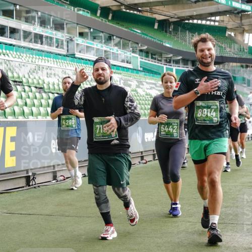 13.09.2026 - 21. swb-Marathon Bremen Michael Burmester http://msf.ph/oto/10430379 13.09.2026 13:27:51 Laufen im Stadion 111, 186, 220, 357, 364, 390, 478, 597, 726, 829, 833, 888, 925, 1077, 1079, 1220, 1298, 1325, 1412, 1496, 1608, 1700, 1741, 1769, 1958, 1961, 1984, 2236, 2273, 2309, 2365, 2388, 2404, 2428, 2472, 2502, 2507, 2542, 2574, 2576, 2582, 2725, 2743, 2748, 2817, 2875, 2876, 2923, 2965, 3045, 3050, 3061, 3073, 3084, 3154, 3184, 3219, 3540, 3589, 3592, 3629, 3694, 3756, 3826, 3853, 3885, 3907, 3978, 4108, 4238, 4457, 4660 meine-sportfotos.de