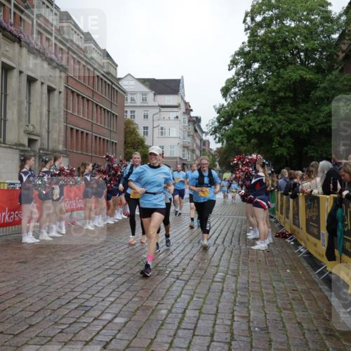 13.09.2026 - Kiel Lauf Yannick Fuchs http://msf.ph/oto/10430431 13.09.2026 11:13:08 Ziel 2696, 3882, 5061, 5472, 11369, 1168, 1602, 2827, 3598, 3622, 4461, 4899, 5027, 7065, 9300, 9571, 9799, 11599, 12193, 12396, 2290, 4299, 6237, 10432, 11666, 12234, 625, 2968, 9571, 11599 meine-sportfotos.de