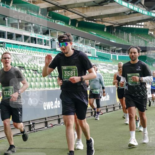 13.09.2026 - 21. swb-Marathon Bremen Michael Burmester http://msf.ph/oto/10430446 13.09.2026 13:27:54 Laufen im Stadion 111, 186, 220, 357, 364, 390, 478, 597, 726, 829, 833, 888, 925, 1077, 1079, 1220, 1298, 1325, 1412, 1496, 1608, 1700, 1741, 1769, 1958, 1961, 1984, 2236, 2273, 2309, 2365, 2388, 2404, 2428, 2472, 2502, 2507, 2542, 2574, 2582, 2593, 2725, 2743, 2748, 2875, 2876, 2923, 2965, 3045, 3050, 3061, 3073, 3084, 3154, 3184, 3219, 3540, 3589, 3592, 3694, 3756, 3826, 3853, 3885, 3907, 3978, 4108, 4238, 4457, 4660 meine-sportfotos.de