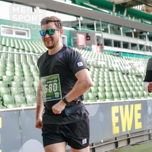 13.09.2026 - 21. swb-Marathon Bremen Michael Burmester http://msf.ph/oto/10430495 13.09.2026 13:27:56 Laufen im Stadion 111, 186, 220, 357, 364, 390, 478, 597, 726, 829, 833, 888, 925, 1077, 1079, 1220, 1298, 1325, 1412, 1496, 1608, 1700, 1741, 1769, 1958, 1961, 1984, 2236, 2273, 2309, 2365, 2388, 2404, 2428, 2472, 2502, 2507, 2542, 2574, 2582, 2593, 2725, 2743, 2748, 2875, 2876, 2923, 2965, 3045, 3050, 3061, 3073, 3084, 3154, 3184, 3219, 3540, 3589, 3592, 3694, 3756, 3826, 3853, 3885, 3907, 3978, 4108, 4238, 4457, 4660 meine-sportfotos.de