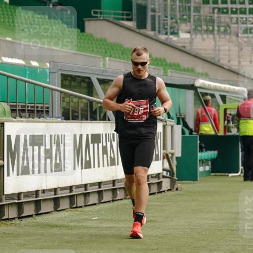13.09.2026 - 21. swb-Marathon Bremen Michael Burmester http://msf.ph/oto/10430571 13.09.2026 12:23:21 Laufen im Stadion 129, 236, 289, 798, 1483, 1490, 1567, 634 meine-sportfotos.de