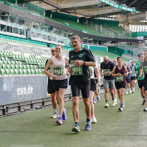 13.09.2026 - 21. swb-Marathon Bremen Michael Burmester http://msf.ph/oto/10430632 13.09.2026 13:28:06 Laufen im Stadion 111, 186, 220, 357, 364, 390, 478, 597, 726, 829, 888, 925, 1079, 1220, 1298, 1325, 1412, 1496, 1608, 1700, 1741, 1769, 1777, 1958, 1961, 1984, 2236, 2309, 2365, 2388, 2404, 2472, 2502, 2507, 2542, 2574, 2582, 2593, 2725, 2743, 2748, 2868, 2875, 2876, 2923, 2991, 3045, 3050, 3061, 3073, 3084, 3154, 3184, 3219, 3540, 3589, 3592, 3595, 3694, 3756, 3798, 3826, 3853, 3885, 3907, 3978, 3987, 4108, 4238, 4457, 4660 meine-sportfotos.de