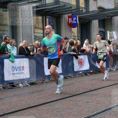 13.09.2026 - 21. swb-Marathon Bremen Strokosch-Dieckow http://msf.ph/oto/10430675 13.09.2026 13:10:35 Ziel 335, 384, 697, 1385, 1498, 2021, 2347, 2759, 4023, 4475, 4571, 5066, 5079, 5155, 5168, 5314, 5387, 5648, 6471, 6657, 7115, 7136, 8183, 9410, 9622, 9659, 13248, 604, 640, 1181, 1277, 1554, 2605, 3959, 4727, 5152, 5532, 5620, 5648, 6267, 7881, 8033, 8064, 8709 meine-sportfotos.de