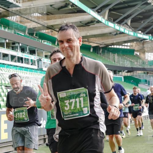 13.09.2026 - 21. swb-Marathon Bremen Michael Burmester http://msf.ph/oto/10430698 13.09.2026 13:28:10 Laufen im Stadion 111, 186, 220, 357, 364, 478, 597, 726, 829, 888, 925, 1079, 1220, 1298, 1325, 1412, 1496, 1608, 1700, 1741, 1769, 1777, 1958, 1961, 1984, 2236, 2309, 2365, 2388, 2404, 2472, 2502, 2507, 2542, 2574, 2582, 2593, 2725, 2743, 2748, 2868, 2875, 2876, 2923, 2991, 3045, 3050, 3061, 3073, 3154, 3184, 3219, 3321, 3540, 3589, 3592, 3595, 3678, 3694, 3756, 3798, 3826, 3853, 3885, 3907, 3978, 3987, 4108, 4238, 4457, 4660 meine-sportfotos.de