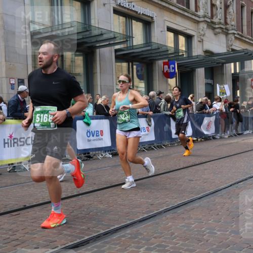13.09.2026 - 21. swb-Marathon Bremen Strokosch-Dieckow http://msf.ph/oto/10430713 13.09.2026 13:10:37 Ziel 335, 384, 697, 1385, 1498, 2021, 2347, 2759, 3647, 4023, 4475, 4571, 5079, 5155, 5168, 5314, 5387, 6471, 6657, 7115, 7136, 8183, 9410, 9622, 9659, 13248, 604, 640, 1181, 1277, 1554, 2605, 3959, 4727, 5066, 5152, 5532, 5620, 5648, 6267, 7881, 8033, 8064, 8709 meine-sportfotos.de