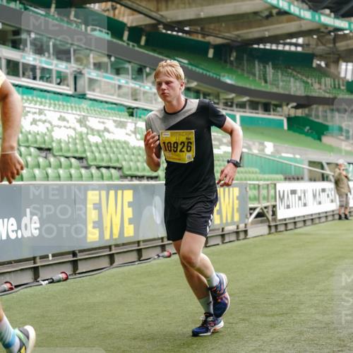 13.09.2026 - 21. swb-Marathon Bremen Michael Burmester http://msf.ph/oto/10430752 13.09.2026 10:21:57 Laufen im Stadion 10244, 10302, 10441, 10926, 10961, 11083, 11142, 11338, 11454, 11619, 11738, 11854, 11916, 11944, 11964, 12003, 12289, 12370, 12456, 12513, 12520, 12538, 12540, 13507, 13514, 13519, 13535, 13539, 13548, 13551, 13553, 13559, 13568, 13575, 13584, 13587, 13606, 13608, 13636, 13637, 13641, 10475, 11481, 11652, 12457, 12458, 13504, 13522, 13533, 13534, 13536, 13541, 13543, 13554, 13561, 13564 meine-sportfotos.de
