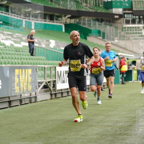 13.09.2026 - 21. swb-Marathon Bremen Michael Burmester http://msf.ph/oto/10430766 13.09.2026 10:22:01 Laufen im Stadion 10244, 10302, 10441, 10926, 10961, 11083, 11142, 11338, 11454, 11619, 11738, 11854, 11916, 11944, 11964, 12003, 12289, 12370, 12456, 12513, 12520, 12538, 13507, 13513, 13514, 13519, 13535, 13539, 13548, 13551, 13553, 13559, 13568, 13575, 13584, 13587, 13606, 13608, 13636, 13641, 10475, 11481, 11652, 12457, 12458, 13504, 13533, 13534, 13536, 13541, 13543, 13554, 13561, 13564 meine-sportfotos.de
