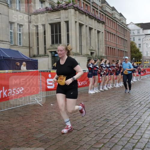 13.09.2026 - Kiel Lauf Yannick Fuchs http://msf.ph/oto/10430826 13.09.2026 11:14:07 Ziel 397, 489, 9272, 9873, 328, 4575, 8492, 8831, 9552, 9553, 9787, 10660, 1338, 3278, 5478, 328, 2290, 2607, 4299, 8492, 9860, 11210, 12234 meine-sportfotos.de