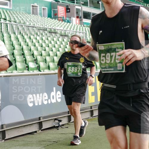 13.09.2026 - 21. swb-Marathon Bremen Michael Burmester http://msf.ph/oto/10430827 13.09.2026 13:28:19 Laufen im Stadion 111, 186, 220, 357, 364, 478, 597, 685, 726, 729, 829, 888, 925, 986, 1079, 1220, 1298, 1325, 1384, 1412, 1496, 1608, 1700, 1741, 1769, 1777, 1958, 1961, 1984, 2236, 2365, 2388, 2404, 2472, 2502, 2507, 2574, 2593, 2725, 2743, 2748, 2862, 2868, 2875, 2876, 2923, 2924, 2991, 3045, 3050, 3061, 3073, 3154, 3184, 3219, 3238, 3321, 3540, 3589, 3592, 3594, 3595, 3678, 3694, 3755, 3756, 3798, 3826, 3853, 3885, 3907, 3953, 3978, 3987, 4108, 4238, 4457, 4660 meine-sportfotos.de
