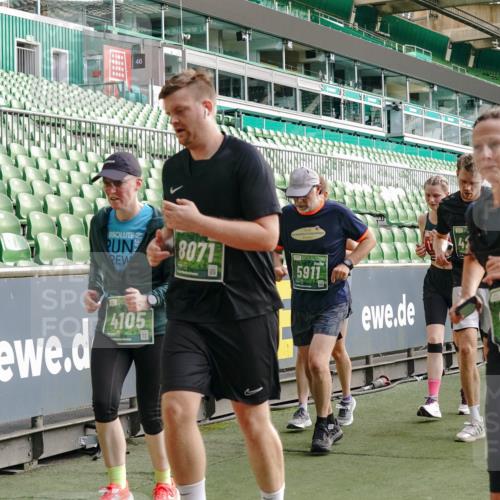 13.09.2026 - 21. swb-Marathon Bremen Michael Burmester http://msf.ph/oto/10430872 13.09.2026 13:28:25 Laufen im Stadion 111, 186, 220, 357, 364, 422, 476, 478, 597, 685, 726, 729, 829, 888, 925, 986, 1079, 1220, 1298, 1325, 1384, 1412, 1496, 1608, 1615, 1741, 1769, 1777, 1958, 1961, 1984, 2236, 2326, 2365, 2404, 2472, 2502, 2507, 2574, 2593, 2725, 2743, 2748, 2862, 2868, 2875, 2876, 2923, 2924, 2991, 3020, 3045, 3050, 3061, 3073, 3154, 3184, 3219, 3238, 3274, 3321, 3361, 3589, 3592, 3594, 3595, 3678, 3694, 3755, 3756, 3798, 3826, 3853, 3885, 3907, 3953, 3971, 3978, 3987, 4108, 4238, 4457, 4660 meine-sportfotos.de