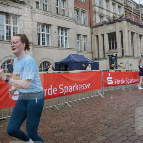 13.09.2026 - Kiel Lauf Yannick Fuchs http://msf.ph/oto/10430874 13.09.2026 11:14:20 Ziel 397, 3278, 5478, 9272, 397, 489, 4575, 8831, 9272, 9552, 9553, 9873, 270, 283, 1338, 1339, 2520, 6378, 6783, 6806, 7787, 7998, 10278, 8831, 9552, 9553, 10660 meine-sportfotos.de