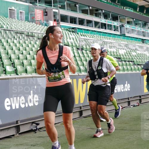 13.09.2026 - 21. swb-Marathon Bremen Michael Burmester http://msf.ph/oto/10430982 13.09.2026 13:28:31 Laufen im Stadion 111, 220, 357, 422, 476, 478, 597, 685, 726, 729, 754, 829, 888, 925, 986, 1079, 1220, 1298, 1325, 1384, 1412, 1496, 1608, 1615, 1741, 1769, 1777, 1958, 1961, 1984, 2236, 2326, 2365, 2472, 2502, 2507, 2574, 2593, 2725, 2743, 2862, 2868, 2875, 2876, 2923, 2924, 2991, 3020, 3045, 3061, 3073, 3154, 3184, 3219, 3238, 3274, 3321, 3361, 3589, 3592, 3594, 3595, 3678, 3694, 3755, 3798, 3826, 3853, 3885, 3907, 3953, 3965, 3971, 3978, 3987, 4108, 4238, 4457, 4660 meine-sportfotos.de