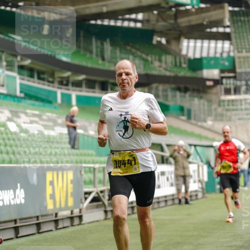 13.09.2026 - 21. swb-Marathon Bremen Michael Burmester http://msf.ph/oto/10430986 13.09.2026 10:22:09 Laufen im Stadion 10244, 10302, 10441, 10926, 10961, 11083, 11142, 11338, 11454, 11619, 11738, 11854, 11916, 11944, 12003, 12289, 12370, 12456, 12513, 12520, 12538, 13507, 13513, 13514, 13519, 13535, 13539, 13548, 13551, 13553, 13559, 13568, 13575, 13584, 13587, 13606, 13608, 13616, 13636, 13641, 10366, 10475, 11481, 11652, 12457, 12458, 13504, 13530, 13533, 13534, 13536, 13541, 13543, 13554, 13564 meine-sportfotos.de