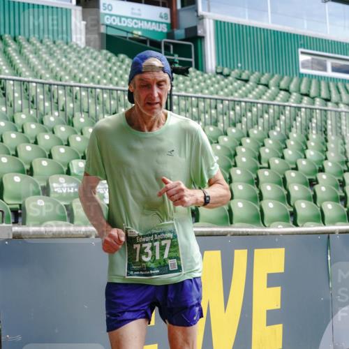 13.09.2026 - 21. swb-Marathon Bremen Michael Burmester http://msf.ph/oto/10431036 13.09.2026 13:04:03 Laufen im Stadion 178, 209, 210, 488, 534, 565, 596, 725, 762, 881, 940, 1014, 1343, 1373, 1456, 1458, 1460, 1479, 1611, 1649, 1653, 1687, 1771, 2223, 2276, 2364, 2369, 2421, 2430, 2434, 2452, 2513, 2625, 2779, 2851, 2867, 2872, 2891, 2900, 2910, 2919, 2934, 2957, 2977, 3028, 3114, 3135, 3217, 3258, 3360, 3402, 3419, 3425, 3454, 3460, 3496, 3510, 3521, 3576, 3579, 3585, 3597, 3618, 3796, 3846, 3859, 3909, 3938, 3970, 3983, 4077, 4133, 242 meine-sportfotos.de