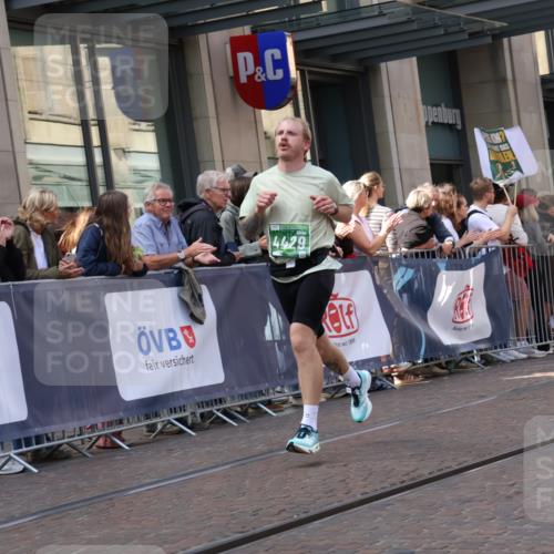 13.09.2026 - 21. swb-Marathon Bremen Strokosch-Dieckow http://msf.ph/oto/10431037 13.09.2026 13:10:55 Ziel 335, 697, 1349, 2087, 3440, 3448, 3484, 3647, 3899, 4429, 5079, 6274, 6471, 6657, 8183, 8474, 9291, 9410, 9618, 9762, 384, 1181, 1385, 1498, 1554, 2021, 2347, 2759, 4023, 4475, 4571, 4727, 5066, 5079, 5152, 5155, 5168, 5314, 5387, 5648, 7115, 7136, 9622, 9659, 13248 meine-sportfotos.de