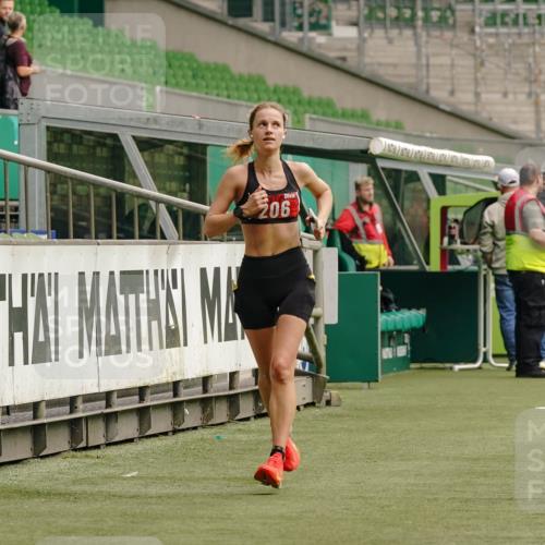 13.09.2026 - 21. swb-Marathon Bremen Michael Burmester http://msf.ph/oto/10431065 13.09.2026 12:26:10 Laufen im Stadion 206, 322, 447, 814, 841, 875, 968, 1187, 1313, 1544, 1840, 2044, 2143, 129, 236, 1567 meine-sportfotos.de