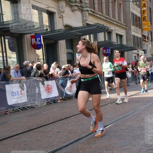 13.09.2026 - 21. swb-Marathon Bremen Strokosch-Dieckow http://msf.ph/oto/10431067 13.09.2026 13:10:56 Ziel 335, 697, 1349, 2087, 3440, 3448, 3484, 3647, 3899, 4429, 6274, 6471, 6657, 8183, 8474, 9291, 9410, 9618, 9762, 384, 1181, 1385, 1498, 1554, 2021, 2347, 2759, 4023, 4475, 4571, 4727, 5066, 5079, 5152, 5155, 5168, 5314, 5387, 5648, 6657, 7115, 7136, 9622, 9659, 13248 meine-sportfotos.de