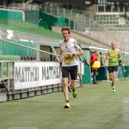 13.09.2026 - 21. swb-Marathon Bremen Michael Burmester http://msf.ph/oto/10431074 13.09.2026 10:22:16 Laufen im Stadion 10244, 10302, 10441, 10575, 10926, 10961, 11083, 11127, 11142, 11227, 11338, 11454, 11619, 11738, 11854, 11916, 11944, 12003, 12209, 12370, 12395, 12456, 12513, 12520, 12538, 13507, 13513, 13519, 13535, 13539, 13548, 13551, 13553, 13559, 13568, 13575, 13584, 13587, 13606, 13608, 13616, 13636, 13641, 10366, 10475, 11481, 11652, 12457, 12458, 13504, 13530, 13533, 13534, 13536, 13541, 13543, 13554, 13564 meine-sportfotos.de