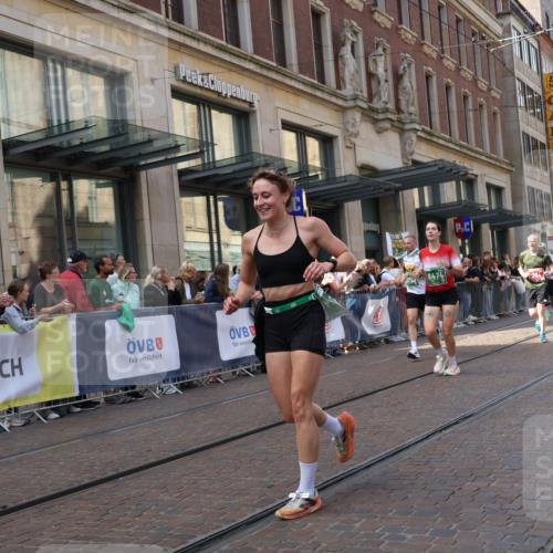 13.09.2026 - 21. swb-Marathon Bremen Strokosch-Dieckow http://msf.ph/oto/10431083 13.09.2026 13:10:57 Ziel 335, 697, 1349, 2087, 3440, 3448, 3484, 3647, 3899, 4429, 6274, 6471, 8183, 8474, 9291, 9410, 9618, 9762, 384, 697, 1181, 1385, 1498, 1554, 2021, 2347, 2759, 4023, 4475, 4571, 4727, 5066, 5079, 5152, 5155, 5168, 5314, 5387, 5648, 6657, 7115, 7136, 9622, 9659, 13248 meine-sportfotos.de