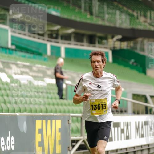 13.09.2026 - 21. swb-Marathon Bremen Michael Burmester http://msf.ph/oto/10431087 13.09.2026 10:22:18 Laufen im Stadion 10244, 10302, 10441, 10575, 10926, 10961, 11083, 11127, 11142, 11227, 11338, 11454, 11619, 11738, 11854, 11916, 11944, 12003, 12209, 12370, 12395, 12456, 12513, 12520, 12538, 13507, 13513, 13519, 13535, 13539, 13548, 13551, 13553, 13559, 13568, 13575, 13584, 13587, 13606, 13608, 13616, 13636, 13641, 10366, 10475, 11481, 11652, 12457, 12458, 13504, 13530, 13533, 13534, 13536, 13541, 13543, 13554, 13564 meine-sportfotos.de