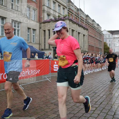 13.09.2026 - Kiel Lauf Yannick Fuchs http://msf.ph/oto/10431101 13.09.2026 11:15:10 Ziel 2092, 10116, 10124, 3706, 3707, 3708, 5601, 6378, 6783, 6905, 7787, 9273, 10116, 10124, 11482, 155, 2401, 5327, 11871, 270, 283, 1339, 2520, 6378, 6783, 6806, 7787, 7998, 10278 meine-sportfotos.de