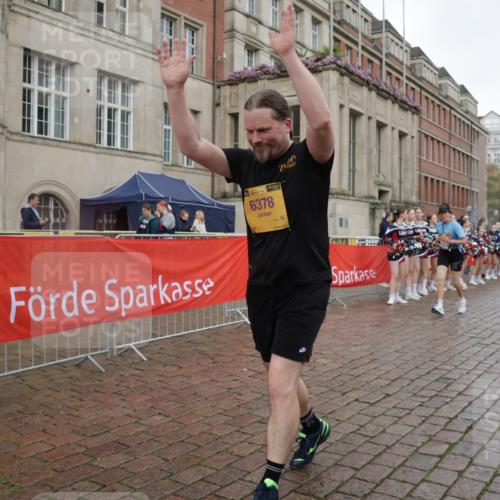 13.09.2026 - Kiel Lauf Yannick Fuchs http://msf.ph/oto/10431115 13.09.2026 11:15:12 Ziel 2092, 3706, 3707, 3708, 5601, 6378, 6905, 9273, 10116, 10124, 11482, 155, 2401, 3087, 5327, 11871, 270, 2520, 6378, 6783, 6806, 7787, 10278 meine-sportfotos.de
