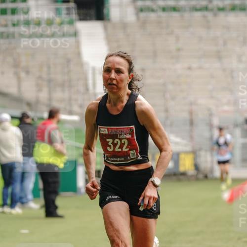 13.09.2026 - 21. swb-Marathon Bremen Michael Burmester http://msf.ph/oto/10431126 13.09.2026 12:26:18 Laufen im Stadion 206, 238, 322, 447, 814, 841, 875, 968, 1187, 1313, 1840, 2044, 2143, 129, 236, 798, 1567 meine-sportfotos.de
