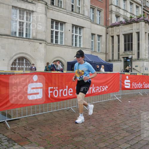 13.09.2026 - Kiel Lauf Yannick Fuchs http://msf.ph/oto/10431136 13.09.2026 11:15:15 Ziel 2092, 2401, 3706, 3707, 3708, 5601, 6905, 9273, 10116, 10124, 11482, 155, 1246, 3087, 5327, 11871, 12831, 12832, 12833, 12834, 3706, 6378, 6783, 6905, 7787 meine-sportfotos.de