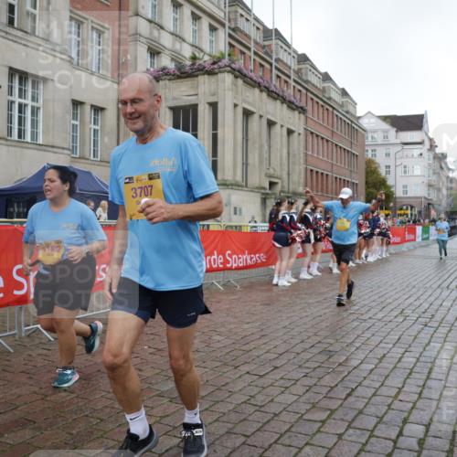 13.09.2026 - Kiel Lauf Yannick Fuchs http://msf.ph/oto/10431175 13.09.2026 11:15:18 Ziel 2092, 2401, 3707, 3708, 5601, 9273, 10116, 10124, 11482, 155, 1246, 3087, 5327, 11871, 12831, 12832, 12833, 12834, 3706, 3707, 3708, 6378, 6905, 11482 meine-sportfotos.de