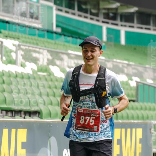 13.09.2026 - 21. swb-Marathon Bremen Michael Burmester http://msf.ph/oto/10431193 13.09.2026 12:26:40 Laufen im Stadion 103, 206, 238, 322, 447, 841, 875, 968, 1187, 1840, 2032, 2044, 2143, 129, 236, 289, 798, 1483, 1490, 1567 meine-sportfotos.de