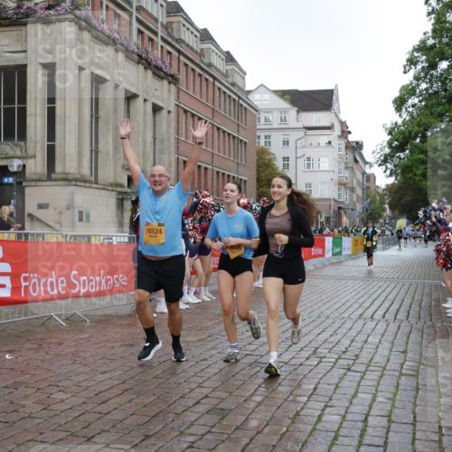 13.09.2026 - Kiel Lauf Yannick Fuchs http://msf.ph/oto/10431231 13.09.2026 11:15:33 Ziel 155, 1246, 3087, 5327, 11871, 12831, 12832, 12833, 12834, 2092, 2401, 10116, 10124, 2414, 4309, 4571, 9175, 9708, 9273, 10116, 10124 meine-sportfotos.de