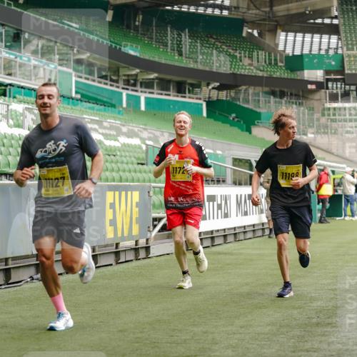 13.09.2026 - 21. swb-Marathon Bremen Michael Burmester http://msf.ph/oto/10431390 13.09.2026 10:22:40 Laufen im Stadion 10244, 10302, 10441, 10575, 10926, 11083, 11127, 11142, 11198, 11227, 11338, 11454, 11619, 11713, 11721, 11738, 11854, 11916, 11944, 12003, 12053, 12209, 12339, 12370, 12395, 12456, 12520, 12538, 13507, 13513, 13519, 13535, 13539, 13548, 13551, 13553, 13556, 13559, 13563, 13568, 13584, 13587, 13606, 13608, 13616, 13636, 13641, 13642, 10366, 10475, 11481, 11652, 12457, 13530, 13533, 13534, 13536, 13541, 13543, 13554, 13564 meine-sportfotos.de