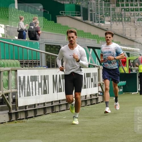 13.09.2026 - 21. swb-Marathon Bremen Michael Burmester http://msf.ph/oto/10431392 13.09.2026 12:27:12 Laufen im Stadion 103, 206, 238, 322, 420, 447, 841, 875, 1161, 1187, 1352, 1840, 1917, 2032, 2143, 3662, 4264, 129, 149, 289, 798, 1483, 1490, 1567 meine-sportfotos.de