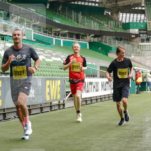 13.09.2026 - 21. swb-Marathon Bremen Michael Burmester http://msf.ph/oto/10431398 13.09.2026 10:22:40 Laufen im Stadion 10244, 10302, 10441, 10575, 10926, 11083, 11127, 11142, 11198, 11227, 11338, 11454, 11619, 11713, 11721, 11738, 11854, 11916, 11944, 12003, 12053, 12209, 12339, 12370, 12395, 12456, 12520, 12538, 13507, 13513, 13519, 13535, 13539, 13548, 13551, 13553, 13556, 13559, 13563, 13568, 13584, 13587, 13606, 13608, 13616, 13636, 13641, 13642, 10366, 10475, 11481, 11652, 12457, 13530, 13533, 13534, 13536, 13541, 13543, 13554, 13564 meine-sportfotos.de