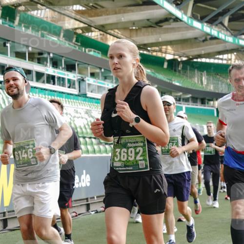 13.09.2026 - 21. swb-Marathon Bremen Michael Burmester http://msf.ph/oto/10431490 13.09.2026 13:28:56 Laufen im Stadion 111, 171, 220, 357, 422, 476, 478, 597, 685, 726, 729, 754, 829, 888, 925, 986, 1079, 1217, 1220, 1270, 1298, 1325, 1384, 1496, 1615, 1741, 1777, 1958, 1984, 2236, 2238, 2326, 2365, 2436, 2472, 2502, 2546, 2574, 2593, 2740, 2743, 2830, 2862, 2868, 2876, 2924, 2991, 3020, 3053, 3061, 3129, 3154, 3219, 3238, 3274, 3321, 3361, 3563, 3589, 3594, 3595, 3605, 3678, 3694, 3755, 3758, 3798, 3826, 3853, 3885, 3953, 3965, 3971, 3978, 3987, 4011, 4108, 4238, 4457, 4660 meine-sportfotos.de