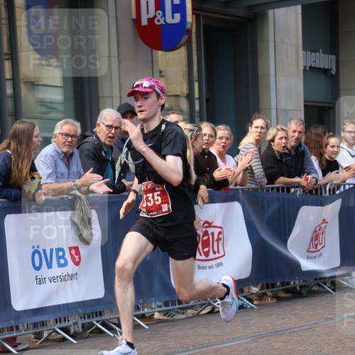 13.09.2026 - 21. swb-Marathon Bremen Strokosch-Dieckow http://msf.ph/oto/10431507 13.09.2026 13:11:22 Ziel 382, 826, 4368, 4651, 5585, 6059, 6668, 7109, 8982, 8996, 9398, 13055, 335, 697, 1349, 2087, 3440, 3448, 3484, 3647, 3899, 4429, 6274, 6471, 8183, 8474, 9291, 9410, 9618, 9762 meine-sportfotos.de