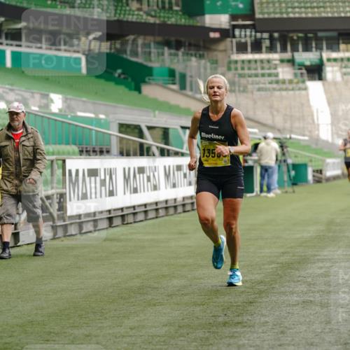 13.09.2026 - 21. swb-Marathon Bremen Michael Burmester http://msf.ph/oto/10431562 13.09.2026 10:22:49 Laufen im Stadion 10235, 10244, 10302, 10441, 10575, 10782, 10926, 11083, 11127, 11198, 11227, 11338, 11454, 11619, 11713, 11721, 11738, 11854, 11916, 11944, 12003, 12053, 12209, 12339, 12370, 12395, 12404, 12456, 12520, 12538, 13507, 13513, 13519, 13535, 13539, 13551, 13553, 13556, 13559, 13563, 13568, 13584, 13587, 13606, 13608, 13616, 13636, 13641, 13642, 10366, 10475, 11481, 11652, 13530, 13533, 13534, 13536, 13541, 13543, 13564 meine-sportfotos.de