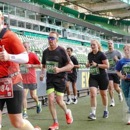 13.09.2026 - 21. swb-Marathon Bremen Michael Burmester http://msf.ph/oto/10431581 13.09.2026 13:29:01 Laufen im Stadion 111, 171, 220, 422, 476, 478, 685, 726, 729, 754, 829, 888, 925, 986, 1079, 1217, 1220, 1242, 1270, 1298, 1325, 1384, 1496, 1615, 1741, 1777, 1886, 1958, 1984, 2236, 2238, 2326, 2365, 2436, 2472, 2502, 2546, 2574, 2593, 2740, 2743, 2830, 2862, 2868, 2924, 2991, 3020, 3053, 3061, 3129, 3154, 3238, 3274, 3321, 3361, 3563, 3589, 3594, 3595, 3605, 3678, 3694, 3755, 3758, 3798, 3826, 3853, 3885, 3898, 3953, 3965, 3971, 3987, 4011, 4108, 4238, 4457, 4660 meine-sportfotos.de