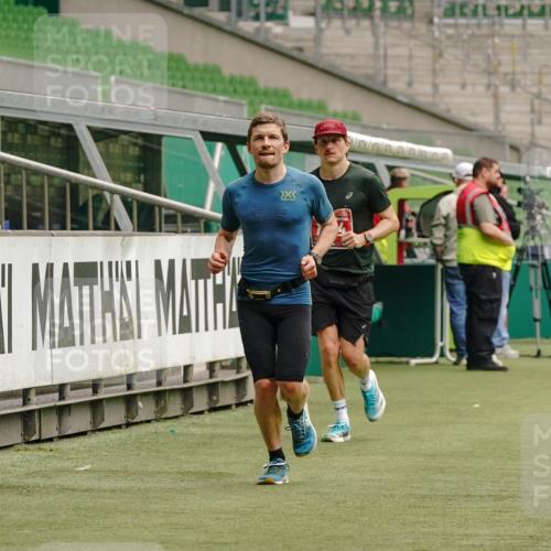 13.09.2026 - 21. swb-Marathon Bremen Michael Burmester http://msf.ph/oto/10431593 13.09.2026 12:27:46 Laufen im Stadion 103, 206, 238, 322, 358, 420, 553, 574, 649, 841, 1161, 1253, 1256, 1352, 1391, 1525, 1724, 1783, 1917, 2032, 3662, 4264, 149, 289, 798, 814, 1313, 1483, 1490, 1544, 1567 meine-sportfotos.de