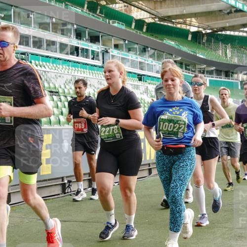 13.09.2026 - 21. swb-Marathon Bremen Michael Burmester http://msf.ph/oto/10431599 13.09.2026 13:29:02 Laufen im Stadion 111, 171, 220, 422, 476, 478, 685, 726, 729, 754, 829, 888, 925, 986, 1079, 1217, 1220, 1242, 1270, 1298, 1325, 1384, 1496, 1615, 1741, 1777, 1886, 1958, 1984, 2236, 2238, 2326, 2365, 2436, 2472, 2502, 2546, 2574, 2593, 2740, 2743, 2830, 2862, 2868, 2924, 2991, 3020, 3053, 3061, 3129, 3154, 3238, 3274, 3286, 3321, 3361, 3563, 3589, 3594, 3595, 3605, 3678, 3694, 3755, 3758, 3798, 3826, 3853, 3885, 3898, 3953, 3965, 3971, 3987, 4011, 4108, 4238, 4457, 4660 meine-sportfotos.de