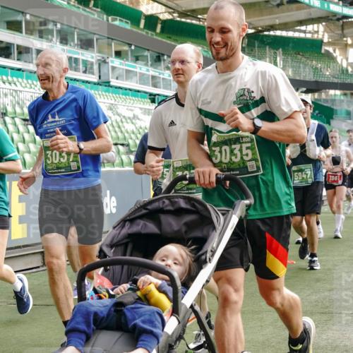 13.09.2026 - 21. swb-Marathon Bremen Michael Burmester http://msf.ph/oto/10431802 13.09.2026 13:29:09 Laufen im Stadion 111, 171, 220, 422, 476, 478, 685, 726, 729, 754, 767, 829, 888, 925, 986, 1079, 1217, 1220, 1242, 1270, 1298, 1325, 1384, 1496, 1615, 1633, 1634, 1741, 1777, 1886, 1958, 1984, 2238, 2263, 2326, 2365, 2436, 2449, 2472, 2502, 2546, 2574, 2593, 2738, 2740, 2743, 2830, 2862, 2868, 2924, 2991, 3020, 3053, 3061, 3129, 3154, 3238, 3274, 3286, 3321, 3361, 3563, 3589, 3594, 3595, 3605, 3678, 3694, 3755, 3758, 3798, 3826, 3853, 3898, 3953, 3965, 3971, 3987, 4011, 4108, 4238, 4457, 4660 meine-sportfotos.de