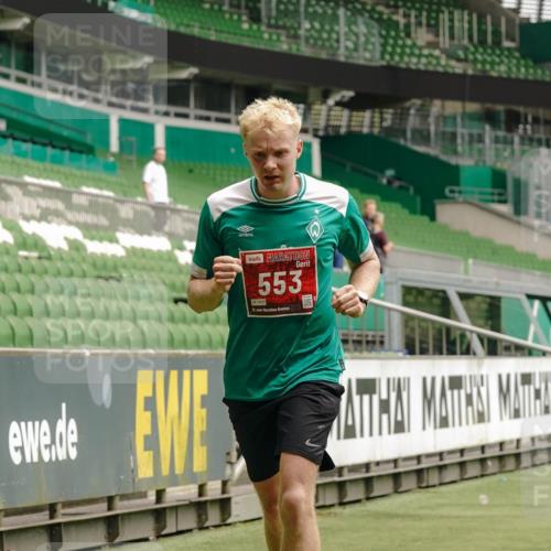 13.09.2026 - 21. swb-Marathon Bremen Michael Burmester http://msf.ph/oto/10431807 13.09.2026 12:28:04 Laufen im Stadion 103, 238, 358, 420, 553, 574, 649, 719, 959, 1161, 1253, 1256, 1352, 1391, 1428, 1525, 1724, 1783, 1917, 2032, 3662, 4264, 149, 289, 798, 814, 1313, 1483, 1490, 1544, 1567 meine-sportfotos.de