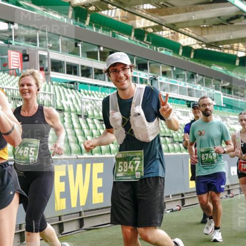 13.09.2026 - 21. swb-Marathon Bremen Michael Burmester http://msf.ph/oto/10431865 13.09.2026 13:29:12 Laufen im Stadion 111, 171, 220, 422, 476, 478, 685, 729, 754, 767, 829, 888, 925, 986, 1079, 1217, 1220, 1242, 1270, 1298, 1325, 1384, 1496, 1615, 1633, 1634, 1741, 1777, 1886, 1958, 1984, 2238, 2263, 2326, 2365, 2436, 2449, 2472, 2502, 2546, 2574, 2593, 2738, 2740, 2743, 2830, 2862, 2868, 2924, 2991, 3020, 3053, 3061, 3129, 3154, 3238, 3274, 3286, 3321, 3361, 3563, 3589, 3594, 3595, 3605, 3678, 3694, 3755, 3758, 3798, 3826, 3853, 3898, 3953, 3965, 3971, 3987, 4011, 4056, 4108, 4238, 4457 meine-sportfotos.de