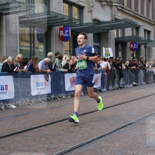 13.09.2026 - 21. swb-Marathon Bremen Strokosch-Dieckow http://msf.ph/oto/10431893 13.09.2026 13:11:37 Ziel 493, 826, 863, 2444, 2820, 3336, 3703, 4283, 4368, 4651, 4698, 5521, 5585, 5893, 6059, 6668, 7621, 8996, 9398, 13055, 382, 3899, 6059, 6274, 7109, 8982, 9291 meine-sportfotos.de