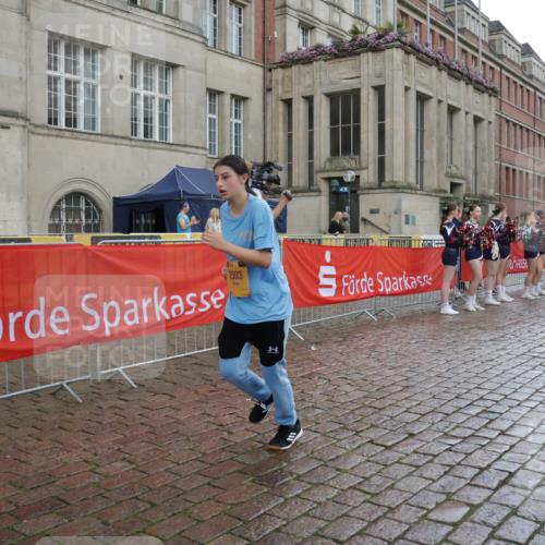 13.09.2026 - Kiel Lauf Yannick Fuchs http://msf.ph/oto/10431964 13.09.2026 11:18:43 Ziel 6513, 8181, 1645, 2503, 5422, 7298, 8171, 4035, 9893, 10057, 11039, 2503, 4186 meine-sportfotos.de