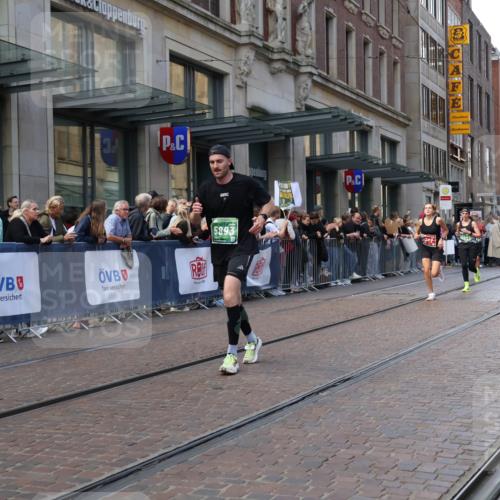 13.09.2026 - 21. swb-Marathon Bremen Strokosch-Dieckow http://msf.ph/oto/10431965 13.09.2026 13:11:41 Ziel 493, 826, 863, 2444, 2447, 2820, 3336, 3703, 4283, 4368, 4651, 4698, 5521, 5893, 5940, 6668, 6739, 7621, 8996, 9398, 382, 3899, 4651, 5585, 6059, 7109, 8982, 9291, 13055 meine-sportfotos.de