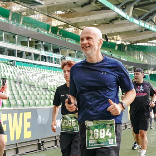 13.09.2026 - 21. swb-Marathon Bremen Michael Burmester http://msf.ph/oto/10431978 13.09.2026 13:29:17 Laufen im Stadion 111, 171, 220, 422, 476, 478, 685, 729, 754, 767, 829, 925, 986, 1079, 1217, 1220, 1242, 1270, 1298, 1325, 1384, 1496, 1615, 1633, 1634, 1741, 1777, 1886, 1958, 1983, 2238, 2263, 2326, 2365, 2436, 2449, 2472, 2502, 2546, 2574, 2593, 2738, 2740, 2743, 2830, 2862, 2868, 2924, 2991, 3020, 3053, 3061, 3129, 3154, 3238, 3274, 3286, 3321, 3361, 3563, 3589, 3594, 3595, 3605, 3678, 3694, 3755, 3758, 3798, 3826, 3853, 3898, 3929, 3953, 3965, 3971, 3987, 4011, 4056, 4108, 4238 meine-sportfotos.de