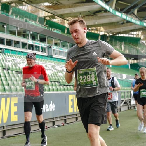 13.09.2026 - 21. swb-Marathon Bremen Michael Burmester http://msf.ph/oto/10432016 13.09.2026 13:29:22 Laufen im Stadion 111, 171, 220, 405, 422, 476, 478, 685, 729, 754, 767, 829, 925, 986, 1079, 1217, 1220, 1242, 1270, 1298, 1325, 1384, 1496, 1615, 1633, 1634, 1741, 1777, 1811, 1886, 1958, 1983, 2238, 2263, 2326, 2365, 2436, 2449, 2472, 2546, 2574, 2593, 2738, 2740, 2743, 2830, 2862, 2868, 2924, 2991, 3020, 3053, 3061, 3129, 3154, 3238, 3274, 3286, 3321, 3361, 3563, 3589, 3594, 3595, 3605, 3678, 3694, 3755, 3758, 3798, 3826, 3853, 3898, 3929, 3953, 3965, 3971, 3987, 4011, 4056, 4108, 4238 meine-sportfotos.de